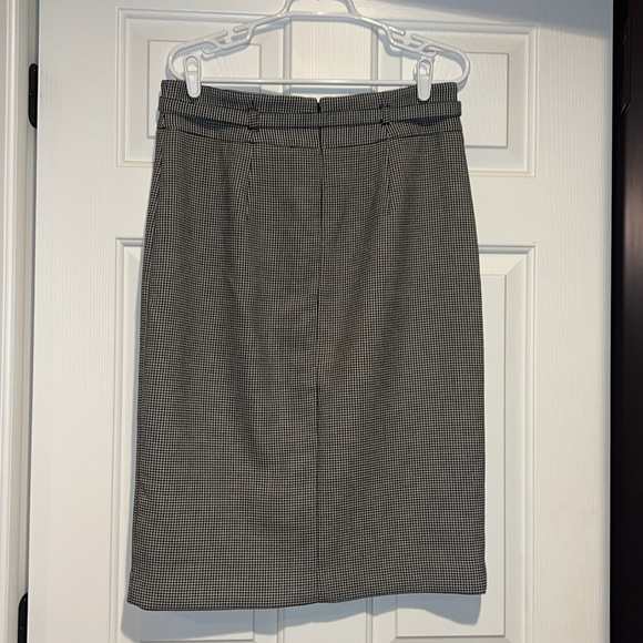 Skirt - Picture 2 of 2